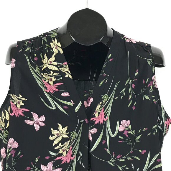 Vince Camuto Sleeveless V-Neck Rumple Blouse Women's Plus Size 1X Black Floral - Picture 2 of 9
